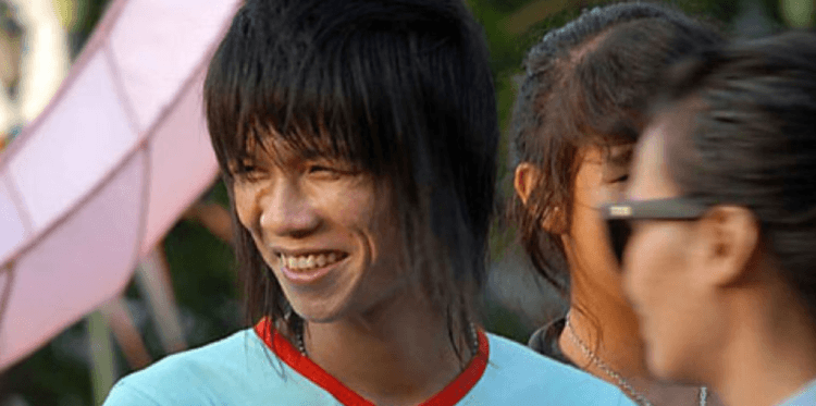 Belah Tengah Sampai Berjambul